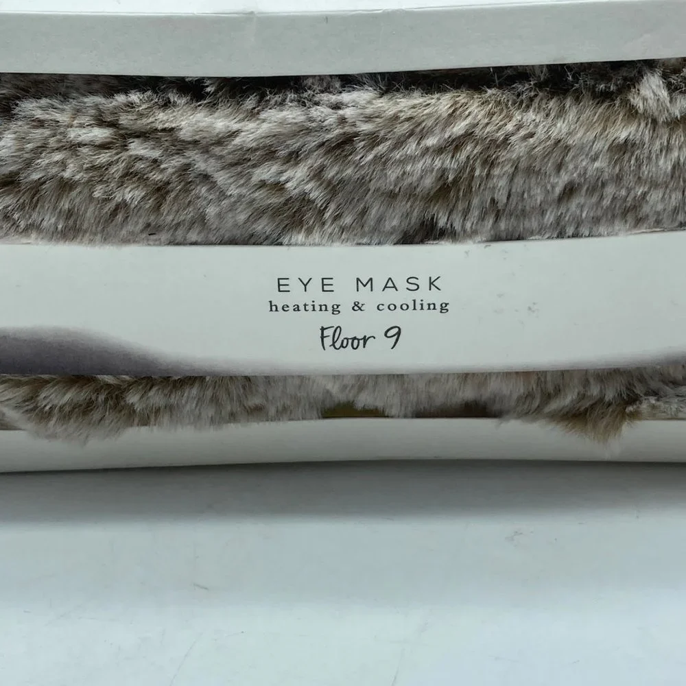 NEW NIB Floor 9 Faux Fur Microwave Freezer Safe Heating Cooling‎ Eye Mask